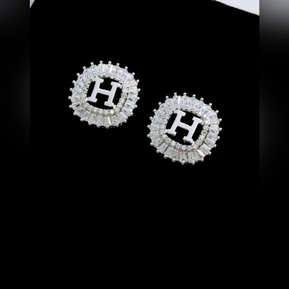 Fashion Jewelry Silver Faux Crystal Earrings Studs "H"